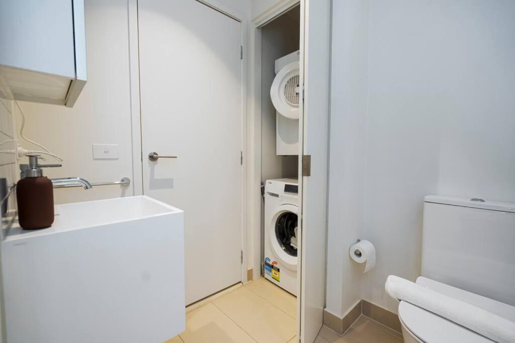 Luxe Haven - 42Nd Floor Panoramic City Views メルボルン エクステリア 写真